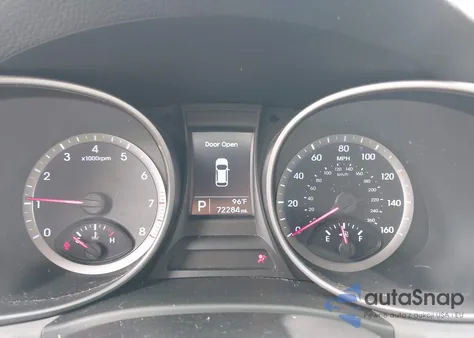 2015 Hyundai Santa Fe Sport 2.4L из США, поврежденный, VIN 5XYZU3LB7FG263650